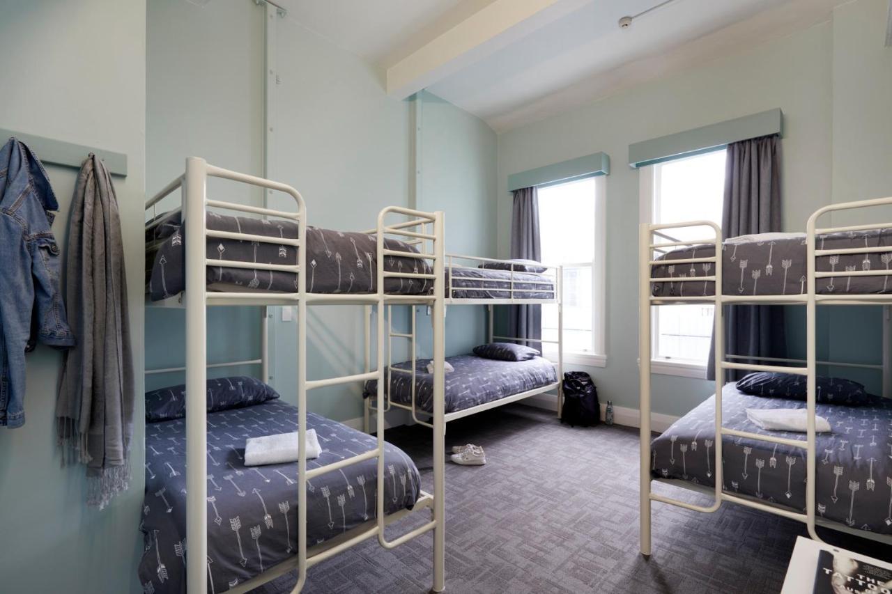 Wanderlust Nz Hostel Tauranga Buitenkant foto
