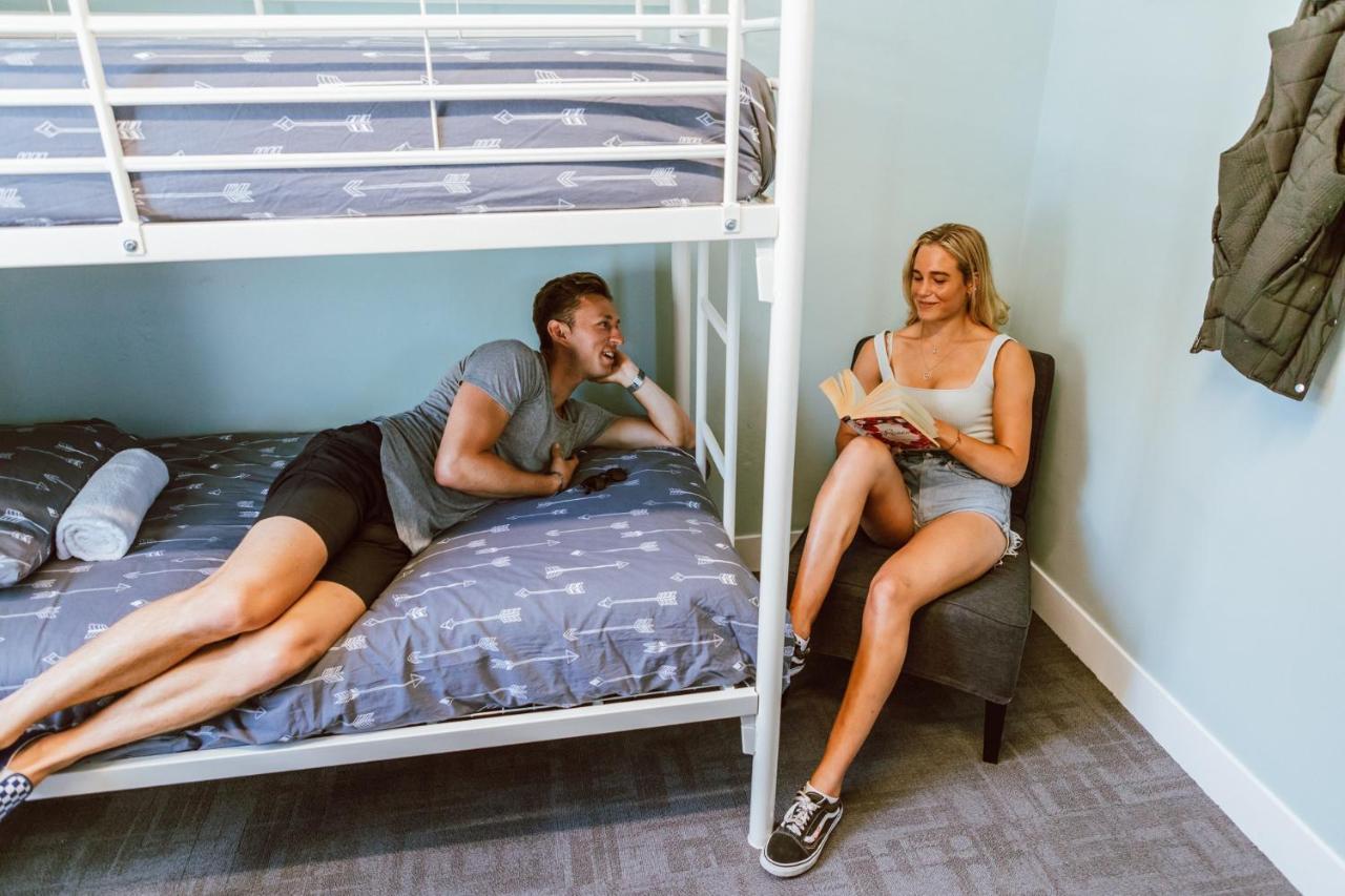 Wanderlust Nz Hostel Tauranga Buitenkant foto